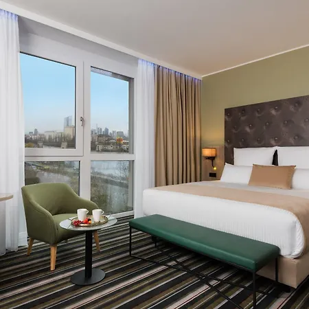 Hotel Leonardo Frankfurt 4*