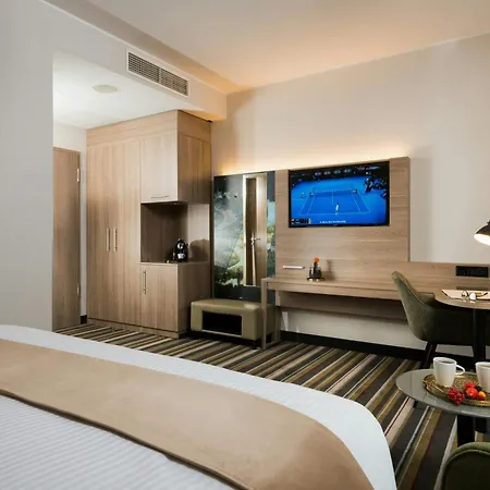 Leonardo Frankfurt 4*